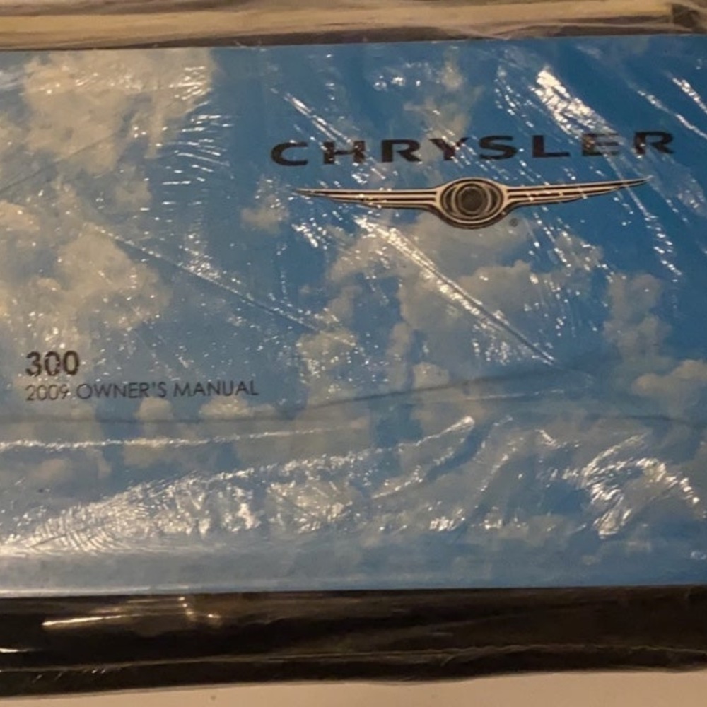 2009 Chrysler 300 owners manual/users guide.